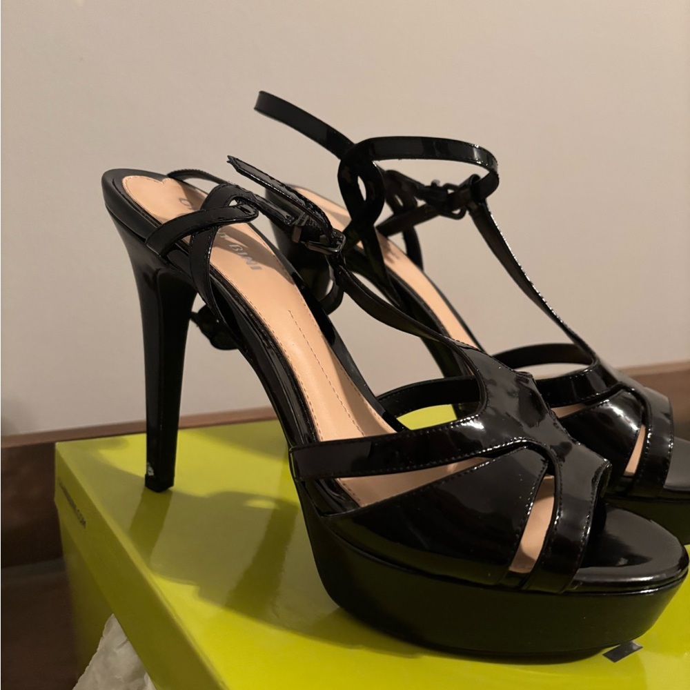 Black patent heel sling back